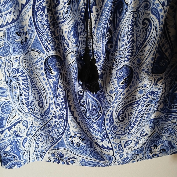 NWT Unique spectrum blue and white black blouse tassle tie 1X - Picture 3 of 12